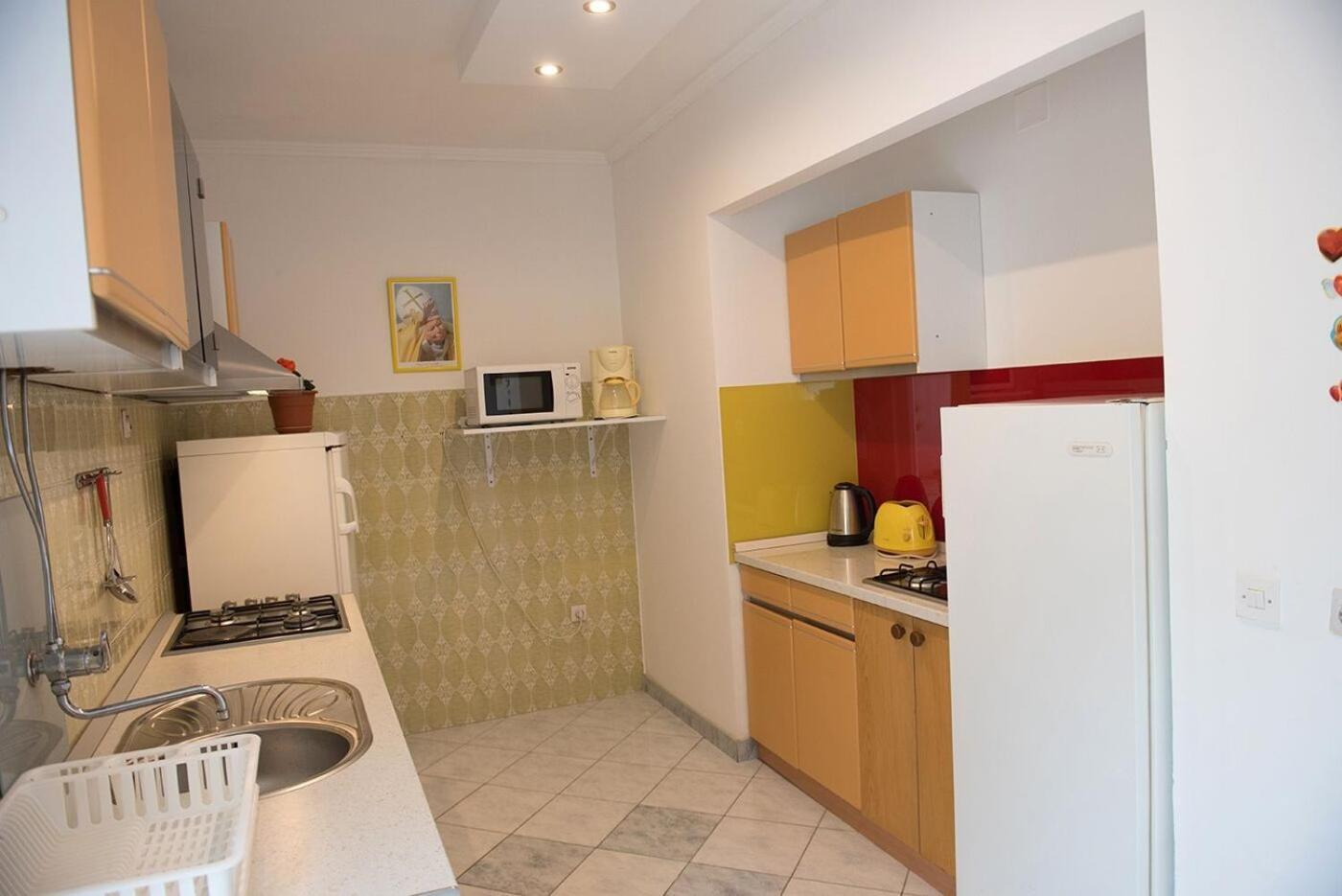 Apartments And Rooms Robi Podstrana Exterior foto